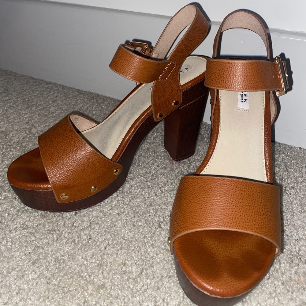 Heel sandals